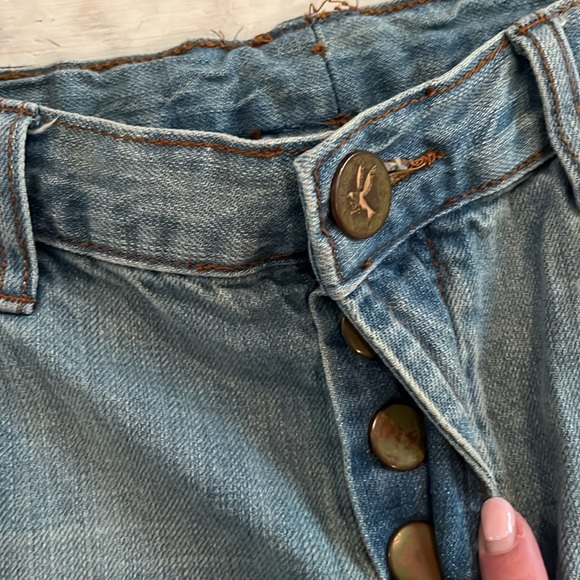 One Teaspoon Relaxed Button Fly Twisted Cuff Hem Distressed Short | size 28 - Picture 2 of 6